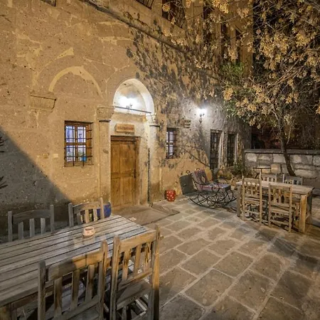 カラマンリ コナギ グザルユルト