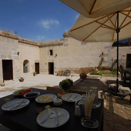 カラマンリ コナギ 3* グザルユルト